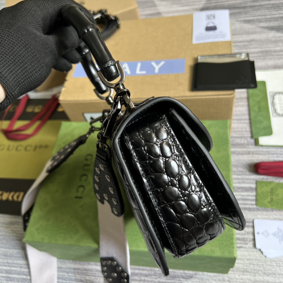 Gucci Satchel Bags